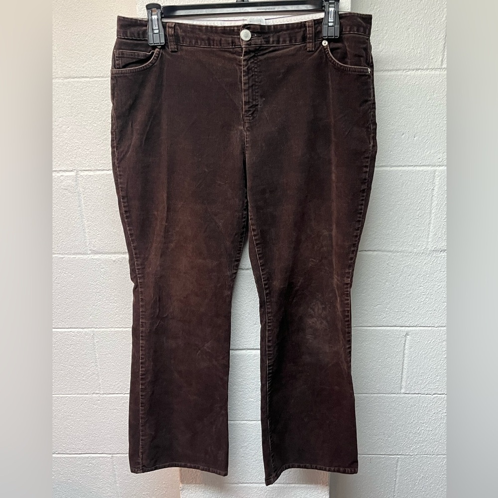 Lands' End 16 Brown Corduroy Mid
Rise Cotton Stretch Pant.